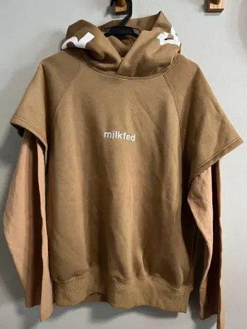 milkfed 브라운 후드 부착 후드티 트레이닝복
