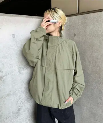 나일론 자켓 M 사이즈 sedacle