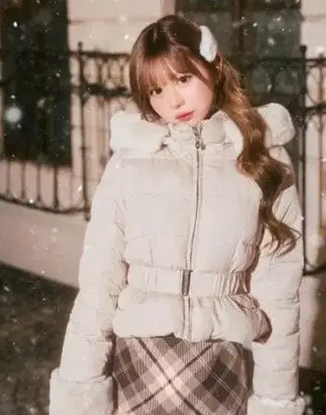 미셸 마카롱 신쿠비레 슬림 숏 다운 F