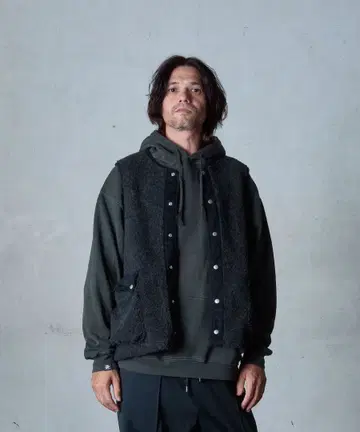 EGO TRIPPING 에고 트리핑 플리스 베스트 차콜 48