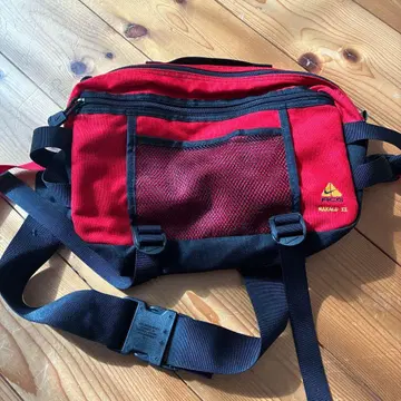 Nike MAXALU III 바디백 레드