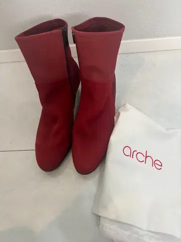 아르케 빨간색 스웨이드 숏부츠