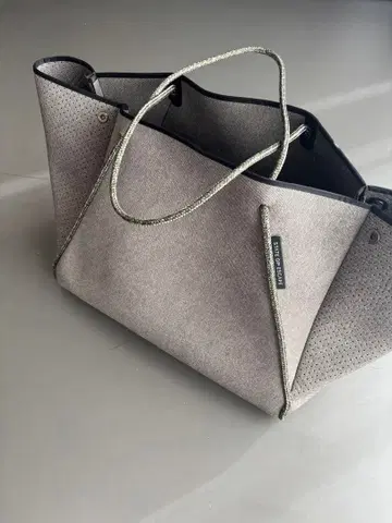 STATE OF ESCAPE 토트백 파우치 포함 그레이