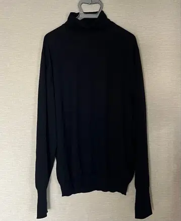 [컨디션 최상] 와일드 라이프 테일러 네이비 터틀넥 스웨터 L