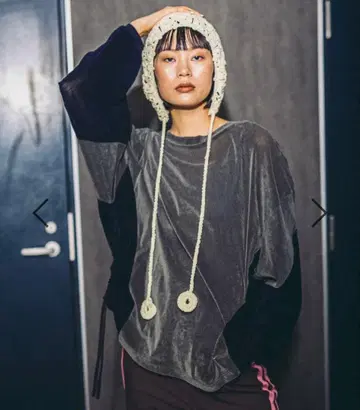 [ 새상품 ] [ MODE NORM CORE ] 튤 벨로아 루즈 풀오버