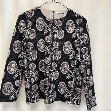 미나 페르호넨 꽃무늬 긴팔 셔츠