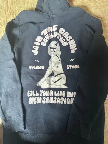 볼컴 VOLCM 후드티 개성 네이비