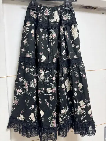 아키아카네 스커트