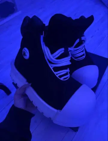 FVVO FVVO&ROCKSTA 하이탑 부츠 통굽 스니커즈