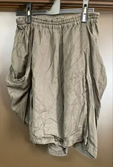 고무 카키 사이드 플레어 숏팬츠