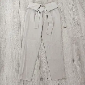 JILLSTUART 질스튜어트 센터 프레스 테이퍼드 팬츠