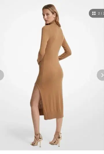 마이클코어스 터틀넥 니트 원피스 미사용 새상품