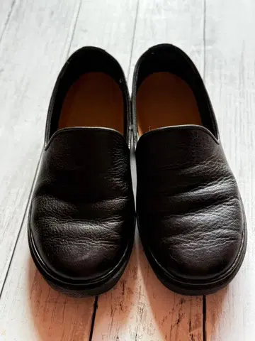 SAYA 사야 블랙 레더 슬립온 슈즈 23.5