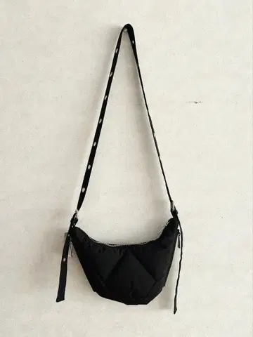 [ HARE ] 패디드 나일론 BAG