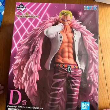 돈키호테 도플라밍고 피규어