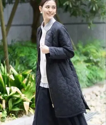 허리 드로스트 노카라 퀼트 코트