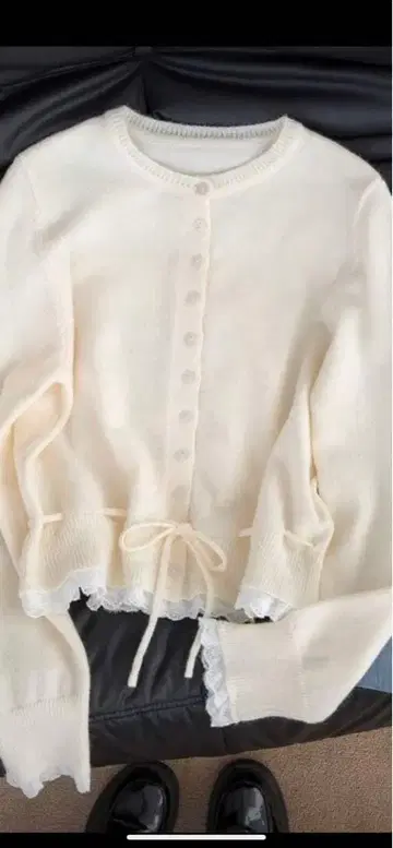 아이보리 가디건 버튼 한국 스타일