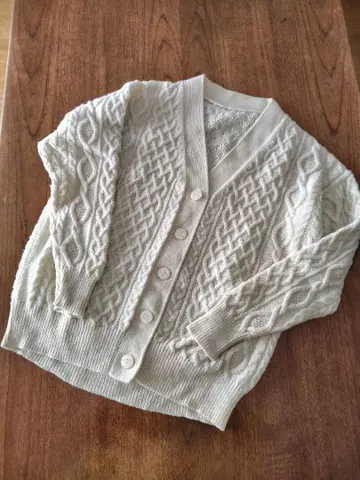 무인양품 아이보리 케이블 짜임 니트 가디건