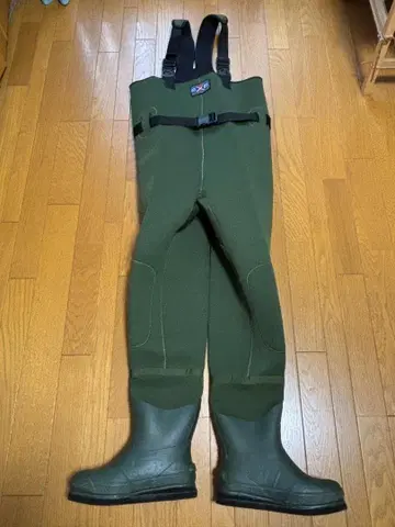 RYOBI [ 클로로프렌 가슴장화 EXE-6800 ]