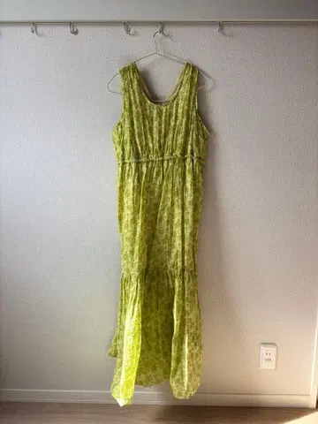 슬리브리스 롱 원피스