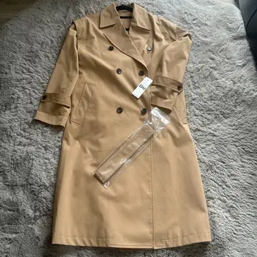 GU 베이지 트렌치코트
