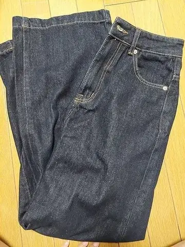 다크 블루 스트레이트 데님