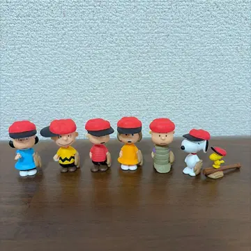 PEANUTS 늘어서 4 컴프 세트 스누피