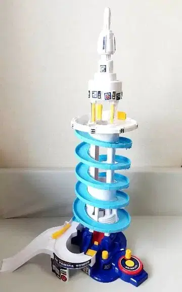 토미카 신나게 놀자! DX 토미카 타워