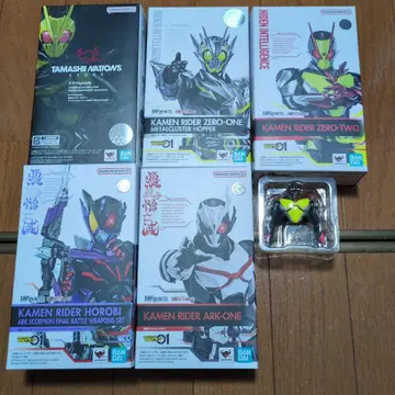 S.H.Figuarts 가면라이더 제로원 세트