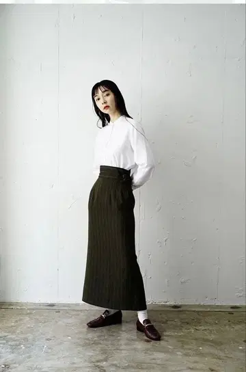 foufou 헤링본 세미 타이트 스커트