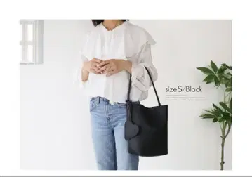 토트백 S 사이즈 부속 파우치 포함 블랙