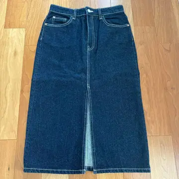 미사용 새상품 ZARA 데님 스커트 타이트 S 사이즈
