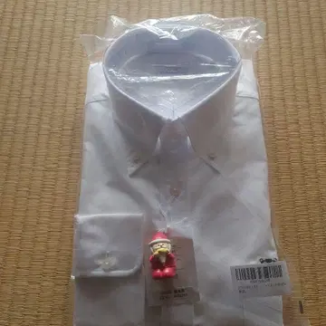 쿠마몬 화이트 긴팔 와이셔츠 -미개봉-