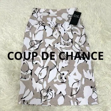 [ 새상품 ] 쿠 드 샹스 세탁 가능 일본제 올 패턴 타이트 스커트