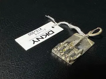 DKNY 실버 펜던트