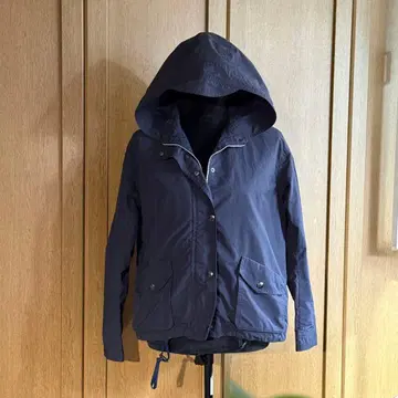 네이비 마운틴 파카 후드 부착