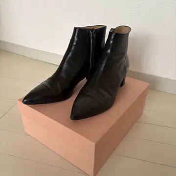 파비오 루스코니 포인티드 숏부츠 (블랙)