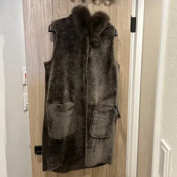 택 포함 새상품 모토마치 제라르 리얼 무스탕 퍼 롱베스트