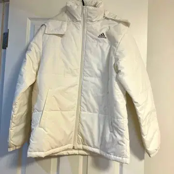 adidas 화이트 후드 부착 자켓