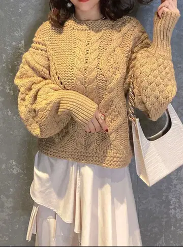 미사용 새상품 eimy istoire 베이지 케이블 니트 스웨터 F