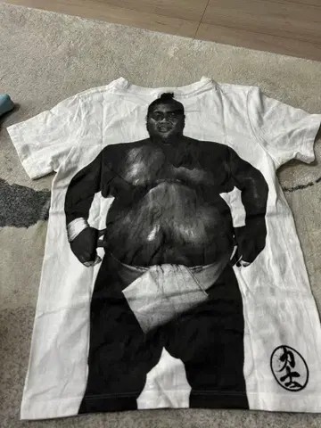 코니시키 사인 포함 T셔츠