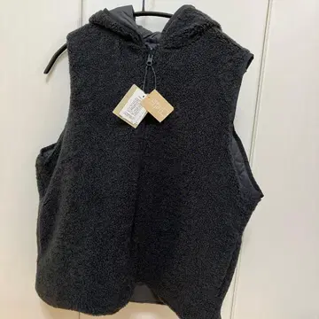 새상품 리버서블 퀼트 보아 VE