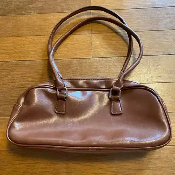 브라운 합성 피혁 핸드백
