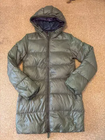 DUVETICA 후드 부착 다운 자켓 사이즈 40 올리브