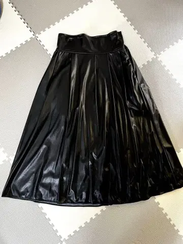 안미누 에코 가죽 스커트