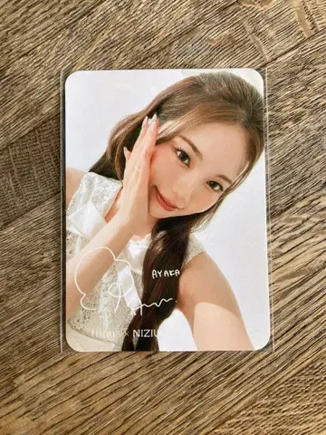 틸나스 NiziU 스티커 아야카