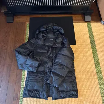 COMME CA ISM 블랙 다운 자켓 M (남성용)