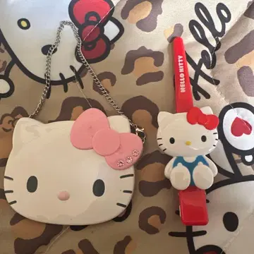 헬로키티 거울 포함 파우치