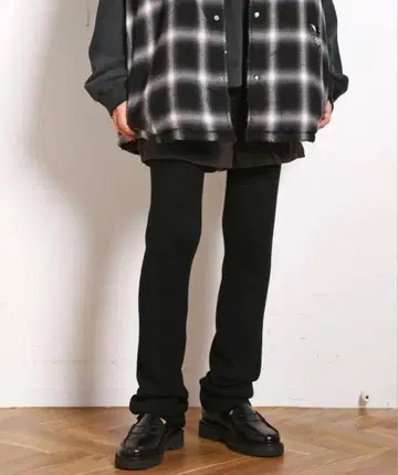 2025 완판 AP STUDIO 고리 레깅스