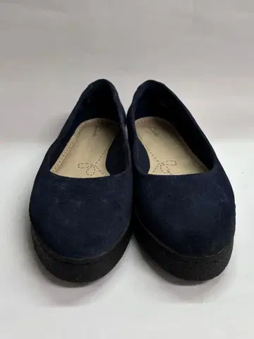클락스 네이비 스웨이드 플랫슈즈 24.5